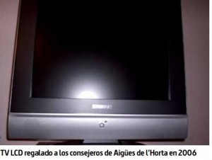 Televisor regalado a los consejeros y concejales en la época del PSOE que el PP devolvió