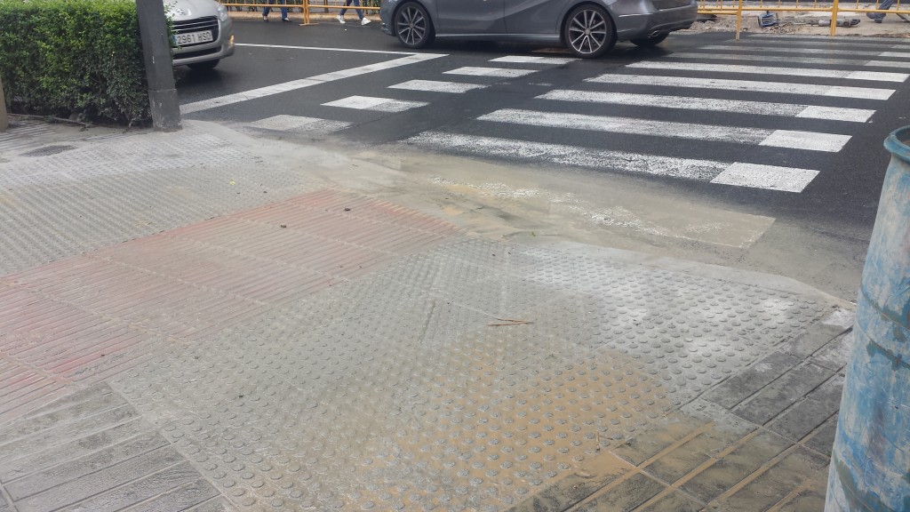 últimas aceras adaptadas en Gómez Ferrer