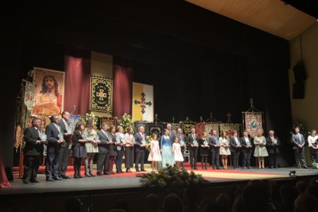Cristina Peris ya ejerce como Reina del Encuentro y Ángel de la Resurrección 2018