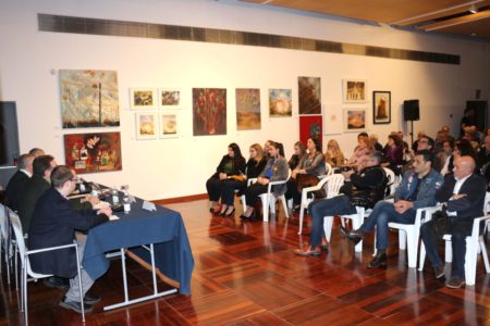 El EMAT acoge la presentación de la exposición «Art, festa y foc» y de «La primera flor»