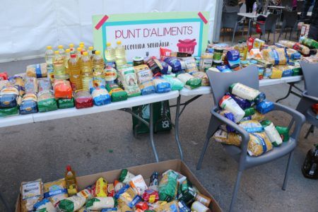 La bunyolà solidaria recoge 306 Kg de alimentos