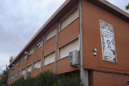 Las familias valencianas pueden elegir en libertad la lengua base para la educación de sus hijos desde hoy hasta el 4 de marzo