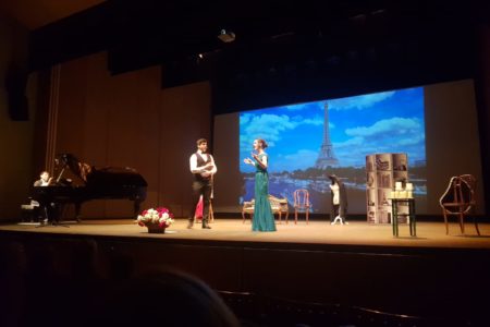 Pascual Andreu y Saray García rinden homenaje a Luis Mariano