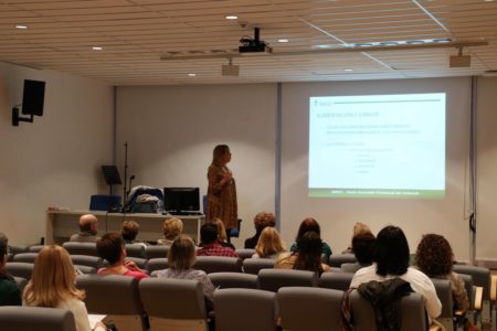 La AECC Torrent informa sobre las claves de mantener una buena alimentación