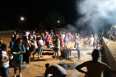 La urbanización Montelevante de Torrent celebra su tradicional concurso de paellas