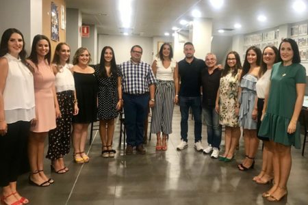 Las fallas de Torrent inauguran el campeonato de Truc “Caberot”