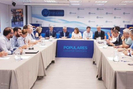 El PP de Torrent presenta una moción en defensa de las tradiciones festivas con arcabucería como los Moros y Cristianos