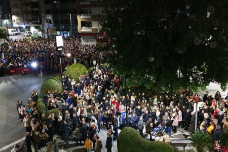 La fiesta de la Purísima enciende las luces de la Navidad en Torrent
