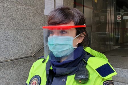 La Policía Local de Torrent diseña una máscara que abastecerá al cuerpo y a Protección Civil