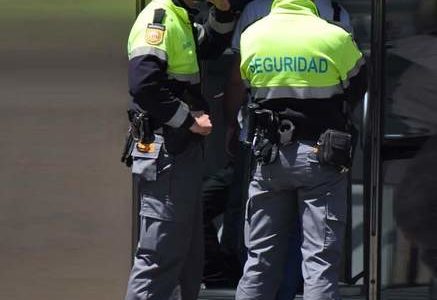 Los vigilantes de seguridad, olvidada su labor durante esta pandemia