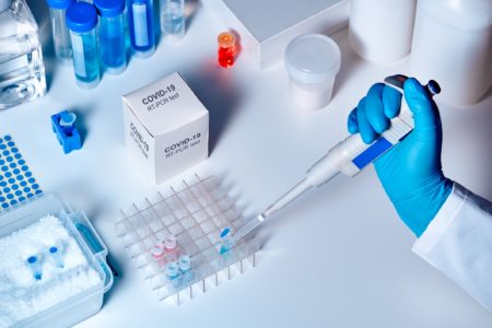 67 contagiados en Torrent que acentúan el crecimiento de la infección