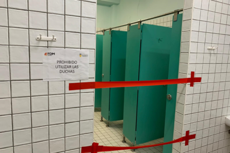 Usuarios de La Cotxera y Anabel Medina piden que reabran las duchas como en otras instalaciones deportivas municipales