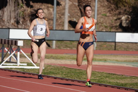 Las chicas del Club Atletismo Torrent se proclaman campeonas del campeonato provincial absoluto de clubes