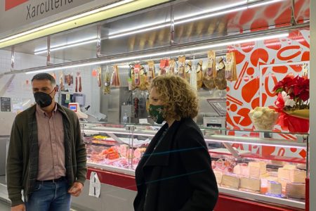 El PP denuncia la imposibilidad de abrir nuevas paradas en l’Antic Mercat