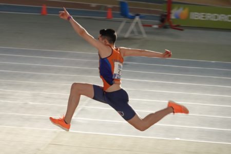 Rocío Jara y Álex López consiguen un oro y una plata en el XXXIV Campeonato de Espanya Sub 16 en Pista Cubierta