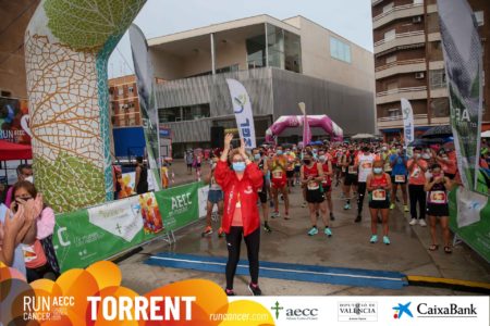 La AECC Torrent recauda 9935 € en la carrera solidaria contra el cáncer