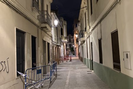 La situación de ruina en el centro histórico impide pasar a la Senyera por la C/Rei Jaume I