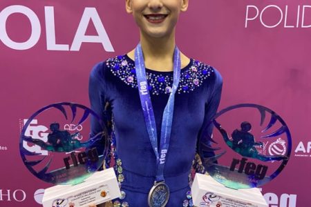 La torrentina Carmen Arenas triunfa con su equipo en el Campeonato de España de Gimnasia Rítmica de conjuntos