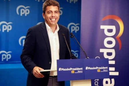 Mazón exige reducir los impuestos especiales a los hidrocarburos y aplicar un IVA reducido