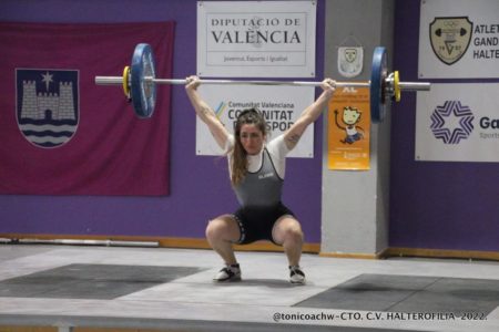 La torrentina Cristina Flor se proclama campeona autonómica de halterofilia