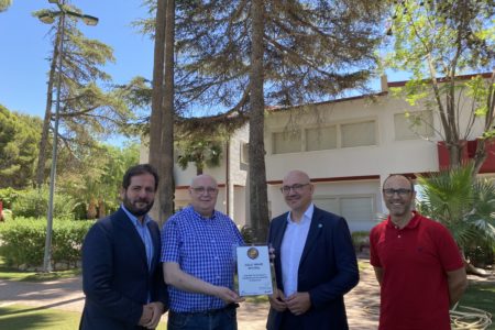 El colegio internacional Julio Verne School recibe la acreditación como «Escuela Ejemplar SMART»