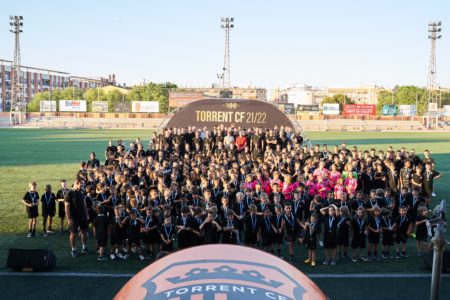 El San Gregorio rezuma sang taronja en la entrega de trofeos final de temporada del Torrent C.F.