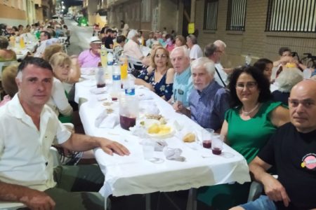 La AVV Los Caracoles celebra una fiesta para el barrio