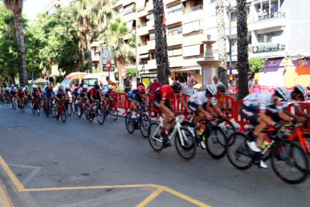 Oleg Melinkov y Enma Arenas se imponen en el Trofeo Cadete de Ciclismo «Ciutat de Torrent»