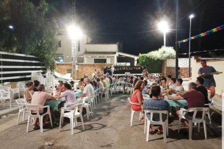 Los vecinos de la Cabra celebran sus fiestas