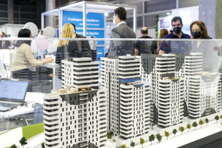 Más de mil viviendas nuevas para comprar o alquilar este fin de semana en Urbe￼
