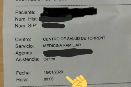 Citas a dos meses para ser atendido por un médico en Torrent