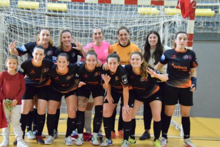 El CEF Hispanic vence a las Esclavas en el Anabel Medina