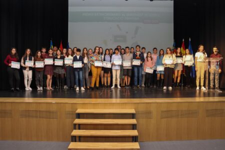 56 alumnos reciben los premios extraordinarios al rendimiento académico