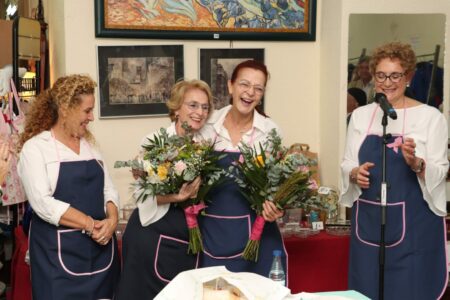 La AECC Torrent recauda 13.000€ en su rastrillo solidario