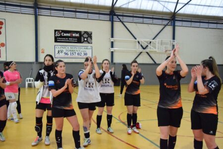 Frenético encuentro entre el CEF Hispanic y el Alboraya con un reparto de puntos