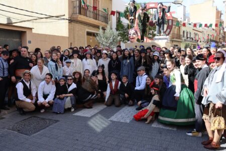 Torrent celebra el centenario de la Falla de la calle Cambrils