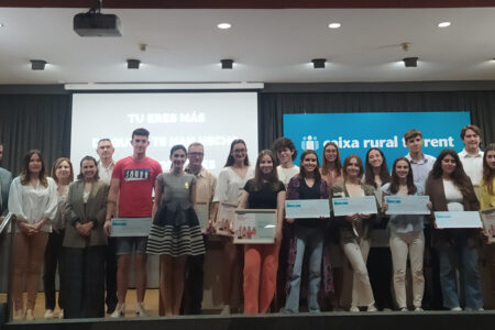 Caixa Rural Torrent premia a los estudiantes de la comarca de l’Horta Sud