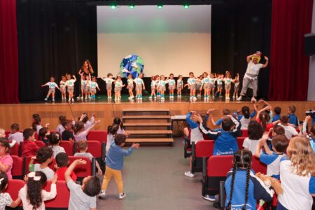 Arranca la XXVI Mostra de Teatre Escolar en el salón de actos del Ayuntamiento