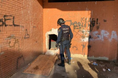 La Policía Nacional despliega un dispositivo de prevención de la delincuencia en el Xenillet
