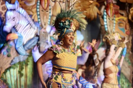 La Falla Antoni Pardo gana la IV ‘Champions’ de Playbacks con su espectáculo ‘África’