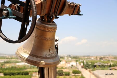 Torrent restaura las campanas de la parroquia de San Vicente Ferrer del Mas del Jutge