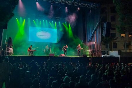 Noche de música y conciertos en Torrent