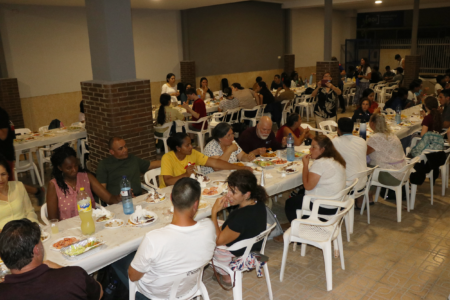 110 estadounidenses visitan Torrent de camino a la JMJ de Lisboa