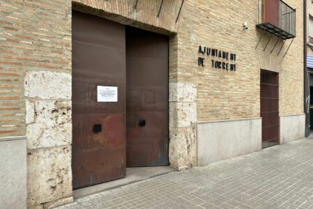 Torrent reduce trámites y agiliza la obtención de la Tarjeta de usuario de Centros de Mayores