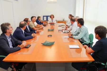 CHJ y Ayuntamiento se reúnen para ultimar la ampliación de la Depuradora de Torrent que comenzará en octubre