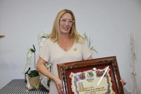Pilar Carratalà, primera Presidenta del año de las fallas de Torrent