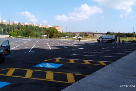 Torrent finaliza un nuevo aparcamiento en Camí la Noria