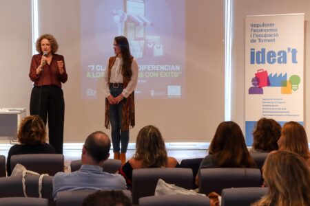 El Ayuntamiento e Idea’t celebran el I Foro de Comercios de Torrent