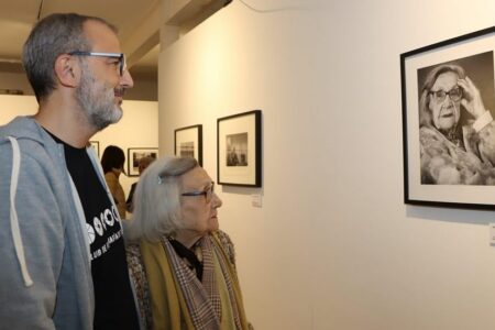 ‘Els nostres majors’ homenajea a los mayores de Torrent gracias al Club de Fotografía de Torrent