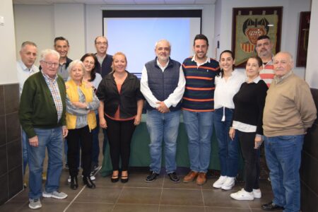 La Falla Ángel del Alcázar recorre las fallas creadas por el artista Vicent Pallardó